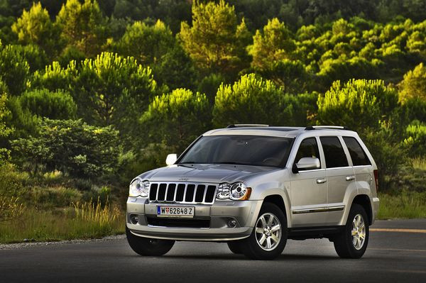 JEEP GRAND CHEROKEE 5.7 V8 326 Hemi Overland BVA